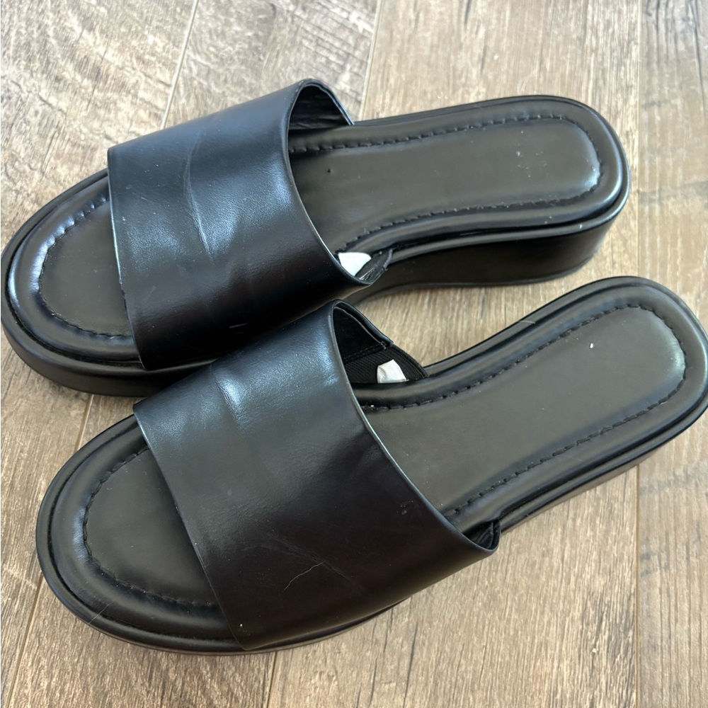 Black Chunky Sandals